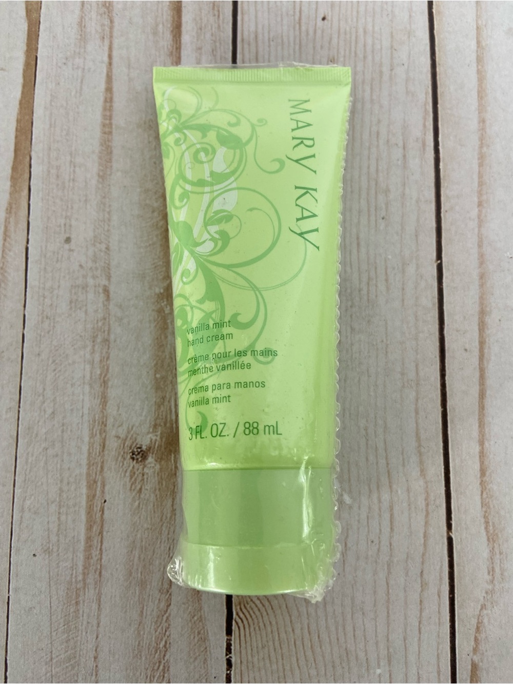 Mary Kay Vanilla Mint Hand Cream - Light Green Tube